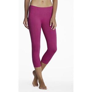 Fabletics sz XS Lima Capri Leggings Bright Pink Athletic Crops low rise New